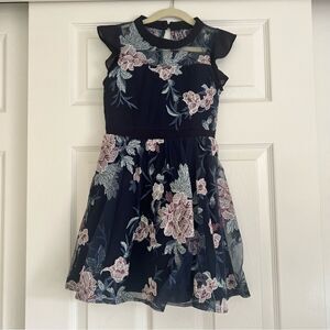 Floral Embroidered Kids Dress Size 7 EUC